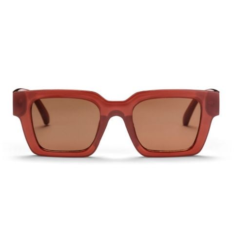 CHPO Max sunglasses in Burgundy made of 100% recycled plastic. Available at Lotta from Stockholm