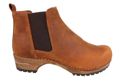 clog boots