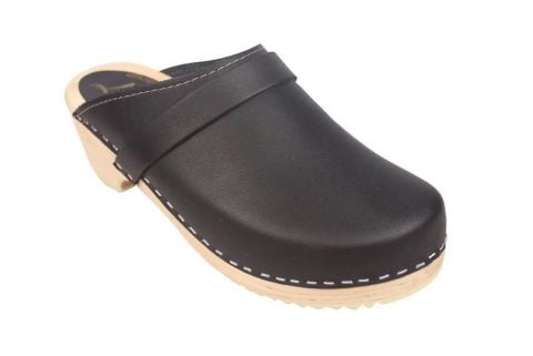 Mens clogs black clogs for men by lotta from Stockholm. Black leather upper with traditional wooden clogs base.