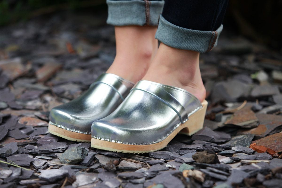 Classic Clogs for Women in Silver | Lotta from Stockholm