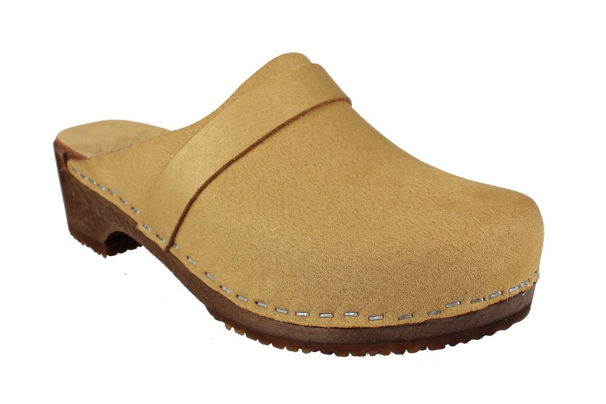 Elsa Classic Clogs in Sand Stain Resistant | Lotta from Stockholm