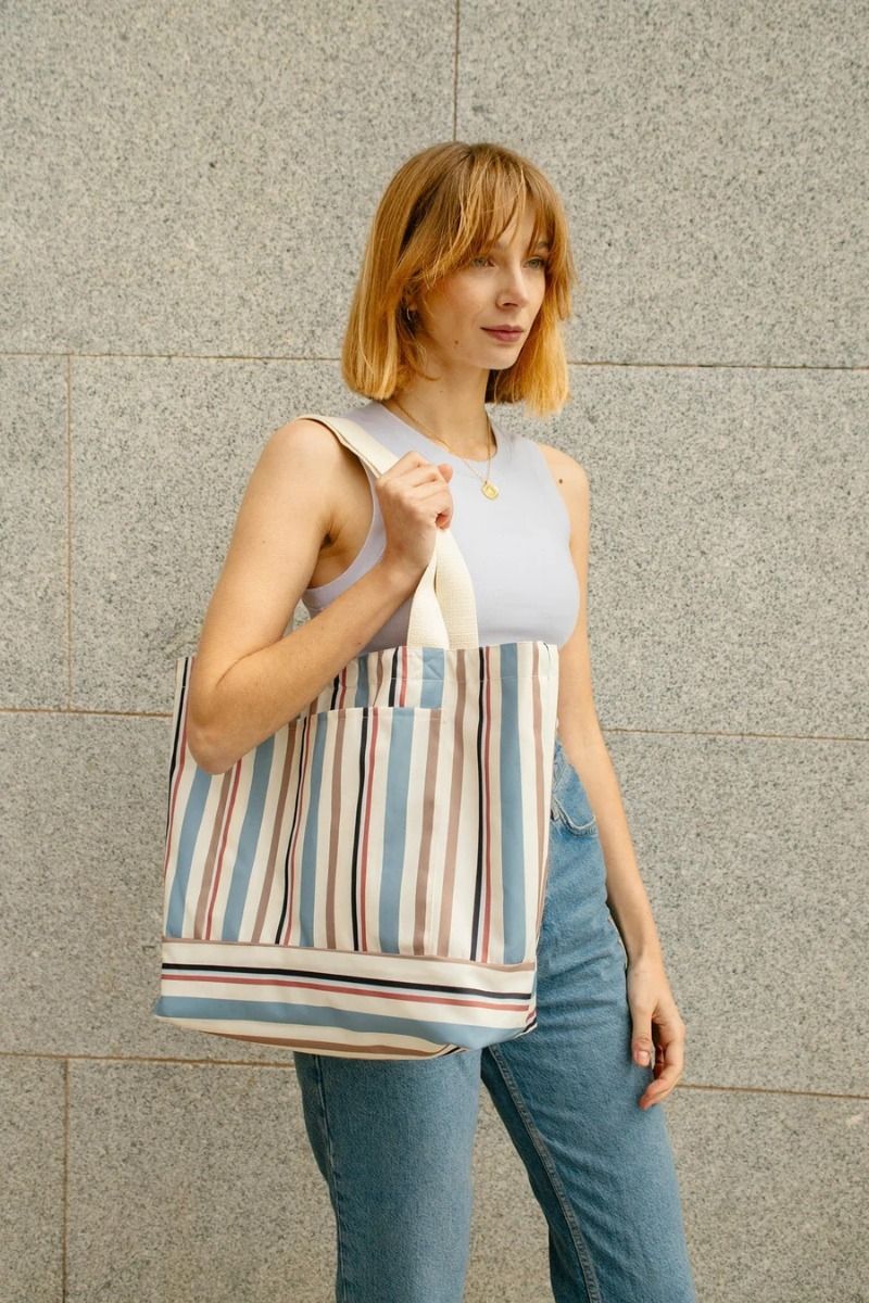 Lefrik Strata Tote Bag in Sorolla Stripes | Lotta from Stockholm