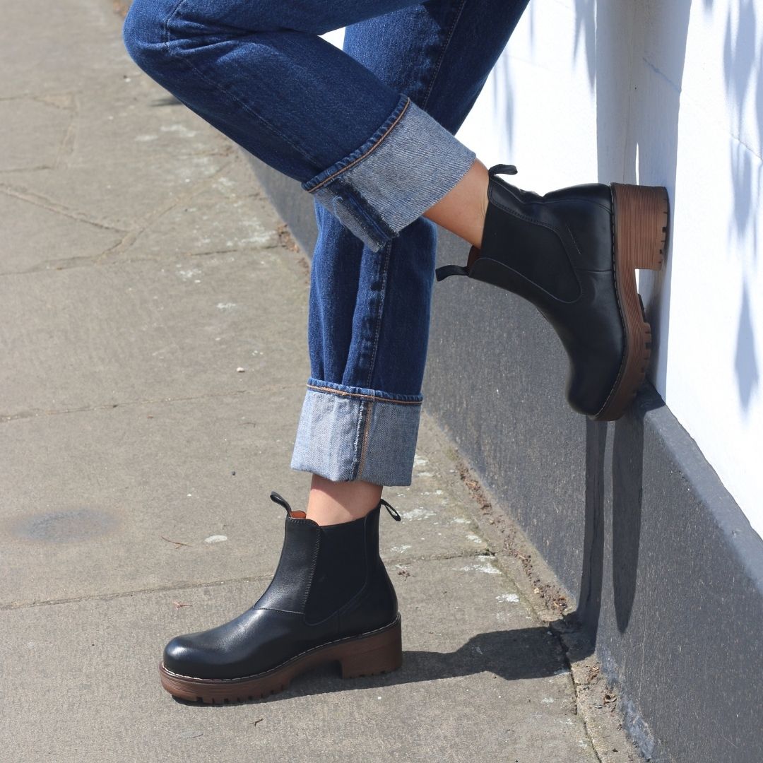 Ten Points Clarisse Chelsea Boots Black | Lotta from Stockholm